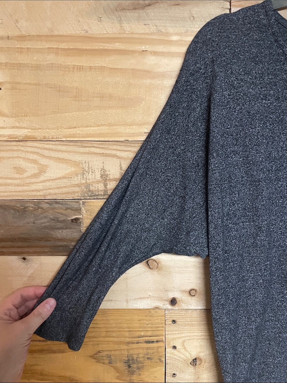 Banana Republic size XS Charcoal Color Relaxed Scoop Neck 3/4 Sleeve Soft Shirt - Picture 3 of 6